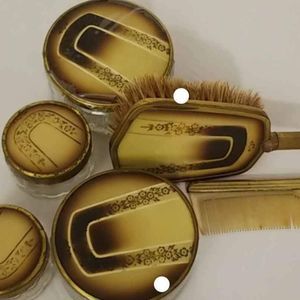 6 Piece Vintage Vanity Dresser Set